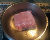 Foto del paso 2 de la receta: Cinta de lomo de cerdo con salsa de cebolla y almendras en olla