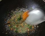 A picture of step 2 of Suji Idli.