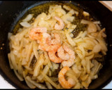 Foto del paso 6 de la receta: Chipirones rellenos de jamón y gambas en salsa