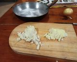 Foto del paso 1 de la receta: Tallarines a la Carbonara sin huevo