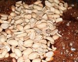বাদামের খাজা(Badamer khaja recipe in Bengali) রেসিপি ধাপ - 2 ছবি