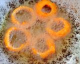 Gambar langkah 3 resipi Onion rings.
