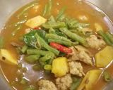 รูปขั้นตอนการทำที่ 8 ของ แกงกะทิไก่สับถั่วฝักยาว