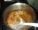 A picture of step 4 of Laddu pithi with chutney.