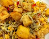 Foto langkah ke 4 dari resep Tumis taoge + tahu + jagung.