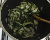 Foto del paso 1 de la receta: Pizza 🍕 de acelga y salsa blanca