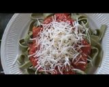 Foto langkah ke 8 dari resep Spinach Fettuccine with homemade bolognese sauce.