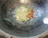 Foto langkah ke 2 dari resep Tumis bayam saori.