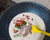 Foto langkah ke 4 dari resep Ikan Asin Peda - masak santan pecah minyak.