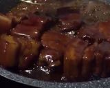 รูปขั้นตอนการทำที่ 4 ของ หมูสามชั้นอบน้ำแดงสูตรเบียร์บ้านหมี 熊家啤酒红烧肉 และเกร็ดน่ารู้