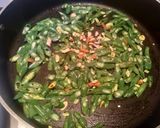 बादामी बटर लहसुन फ्रेंच बीन्स (badami butter lehsun french beans recipe in Hindi) रेसिपी चरण 4 फोटो