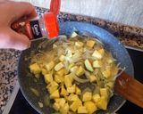 Foto del paso 5 de la receta: Solomillo de cerdo en salsa de manzana