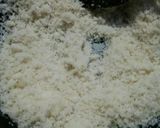 A picture of step 1 of Nariyal ki kesar barfi.