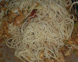 Foto langkah ke 6 dari resep Mie Tek-Tek Goreng.