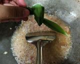Gambar langkah 2 resipi Ayam Masak Merah Simple.