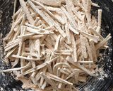 A picture of step 1 of Crispy Okra Fry.