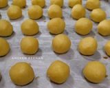 Foto langkah ke 4 dari resep Palm Sugar Cheese Cookies.