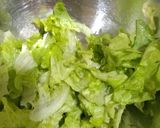 Foto del paso 1 de la receta: 🥗Lechuga con Kanikama 🦀
