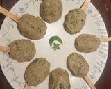A picture of step 3 of Chicken haramasala popsicles.
