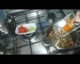 صورة لخطوة 2 من وصفة ارز السمك الاحمر