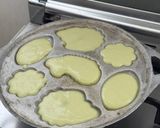 Foto langkah ke 4 dari resep Kue Cubit Pandan Nangka.