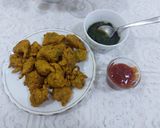 A picture of step 2 of Onion pakoda.
