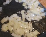 Tarhonyás,virslis lecsós egytálétel 🥘 recept fázis 1 fotója