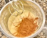 Foto del paso 4 de la receta: Pastel de chocolate con tarta de queso (Chocolate cake with cheesecake)