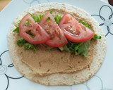 Foto del paso 2 de la receta: Wrap de hummus y calabacín