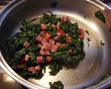 Foto del paso 2 de la receta Espinacas con jamón, lentejas y huevo a la plancha
