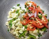 व्हेजिटेबल्स मुगडाळ खिचडी (Vegetable Mungdal Khichdi Recipe In Marathi) रेसिपी स्टेप 4 फोटो 