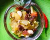 A picture of step 2 of Plastic chutney (raw papaya).
