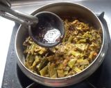A picture of step 5 of Smoky gavar fali.