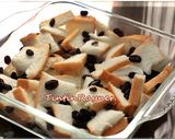 Foto langkah ke 1 dari resep Bread Pudding with Vanilla Sauce yang sangat enakk.