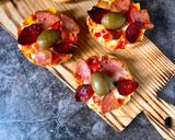 Hình bước làm 5 của món Pizza Mini (Chorizos, Ham, Comte & Mozzarella Cheese Mini Pizza)