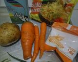 Foto langkah ke 1 dari resep Soup indomie susu.