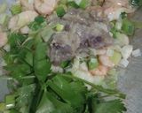 Foto langkah ke 5 dari resep Bihun Goreng Udang Bakso.