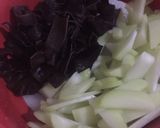 Foto langkah ke 1 dari resep Tumis Jamur Kuping Labu Siam / Jipang.