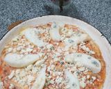 Foto del paso 3 de la receta: Pizza de pera y queso azul