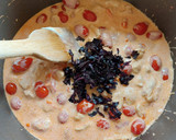 Foto del paso 6 de la receta: Corbatas con pollo en salsa de jitomate