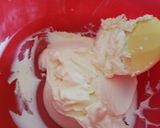 A picture of step 5 of Sakura Cheese Muffins.
