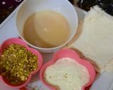 A picture of step 2 of Mango Malae Roll.