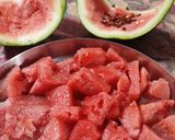 તરબૂચ આઇસ્ક્રીમ (Watermelon Icecream Recipe In Gujarati) રેસીપી સ્ટેપ1ફોટો