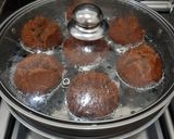 Foto langkah ke 5 dari resep Bolu Kukus Coklat (Egless no Mixer).
