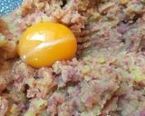 Foto langkah ke 4 dari resep Perkedel kornet 3 bahan (dengan tips supaya tidak hancur).
