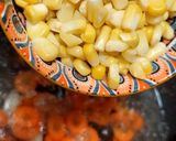 Foto langkah ke 3 dari resep Sayur bening bayam wortel jagung sederhana.