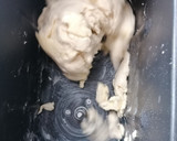 Foto del paso 2 de la receta: Pan de hamburguesa con yogur sin huevo