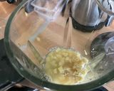 Une image de l'étape 6 de Boisson énergisante au gingembre, citron, menthe et épices (version 2).