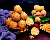 A picture of step 6 of Gond ke Ladoo.