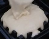 Foto langkah ke 4 dari resep Waffle ala AW (crispy outside, fluffy inside).
